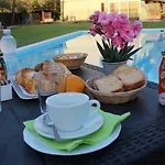 B&B Country & 카포텔라